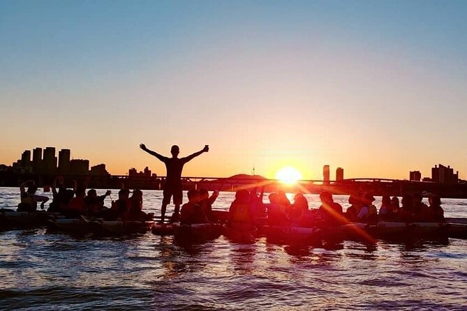 2-Hour Private Kayaking and Paddleboarding Experience in Hanriver - Han River in front of Lotte Tower: why the location matters