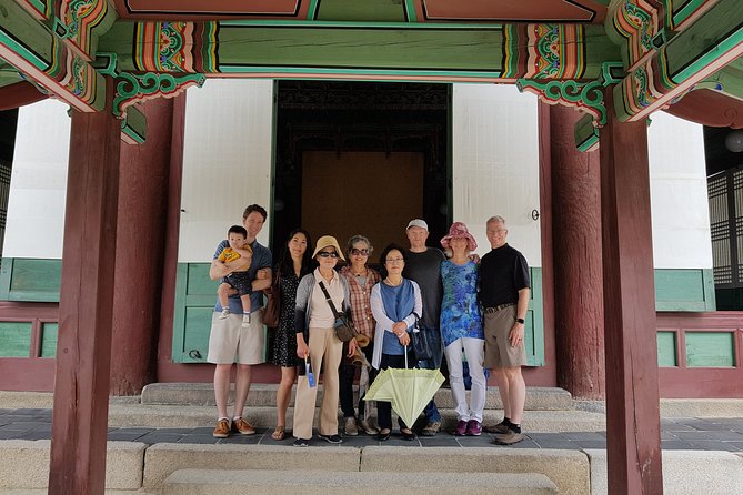 Afternoon Half Day Seoul City Tour, visit Queen's dorm - Insadong for Antiques, Snacks, and Side-Street Wandering