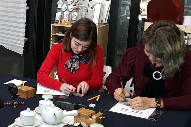 Carve Your Personal Korean Stone Seal with Jeongju in Insadong - Carving with patience: why the process feels meditative
