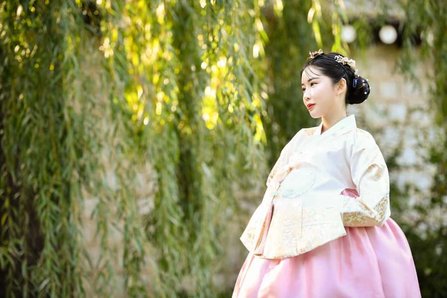 Changdeokgung Hanbok Experience at hanboknam - The $14 Price: What You Get, and Why It Can Be Worth It