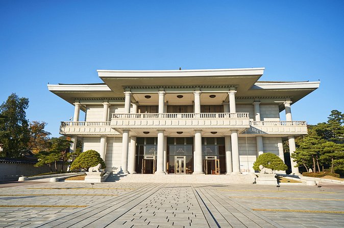 (Closed) Korea’s White House Walking Tour Blue House - Stop-by-Stop: How Cheong Wa Dae Tells the Story in Layers
