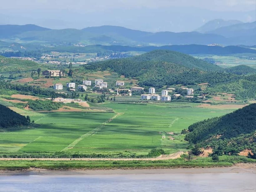 Closest Observatory to DMZ: North Korea View(Starbucks Tour) - The Christmas-tree bridges and why the lights were removed