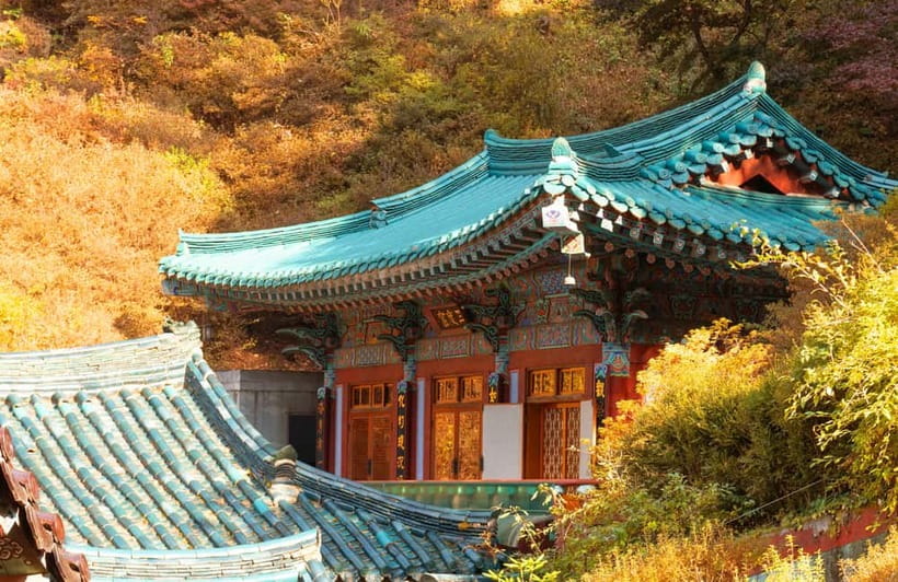 Danyang Tour:Guinsa Temple & Bobaljae & Cheongpung Cable Car - Cheongpung Hoban Cable Car: flying over Cheongpungho Lake