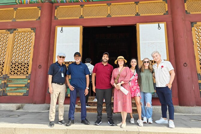 Deoksugung & Jeongdong-gil: A Walk in Korea's Rich Heritage - Gwanghwamun Square to Cheonggyecheon: Where the Walk Lands