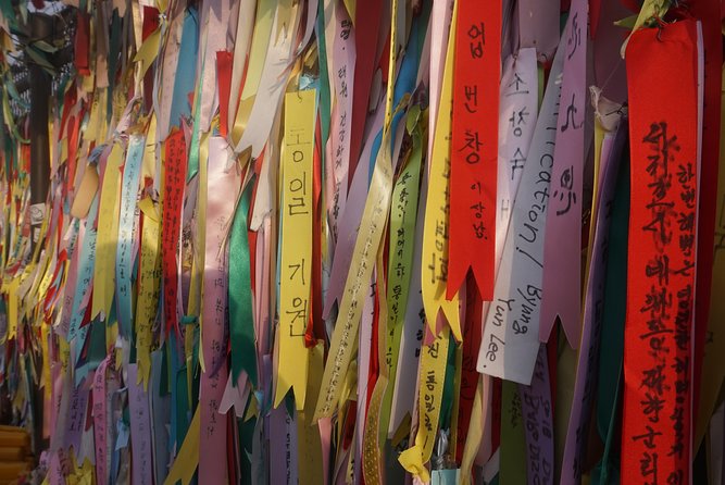 DMZ Past and Present: Korean Demilitarized Zone Tour from Seoul - Pace, group size, and how the guide shapes the day