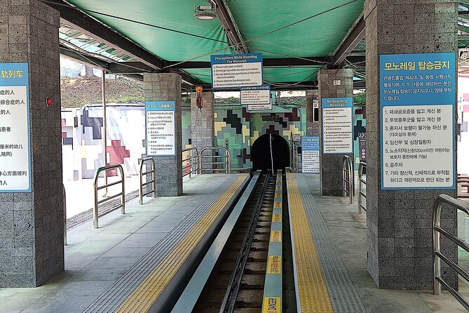DMZ tour pick up & drop off at Incheon airport - The car and the guide experience: private pacing is the real luxury