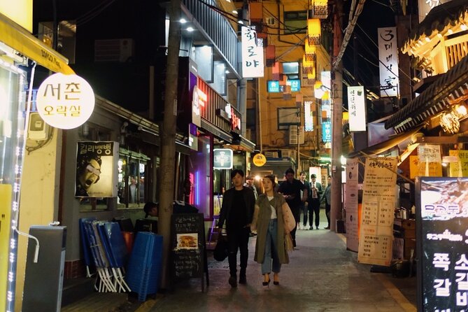 Fortress Night Hike & Snack at a Local Market - Seodaemun Meet-Up: Finding Koa Outside Exit 2