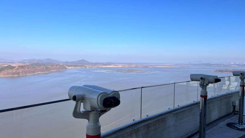 From Seoul: Aegibong Starbucks Observatory & DMZ View - The guides matter: how history gets told in a usable way