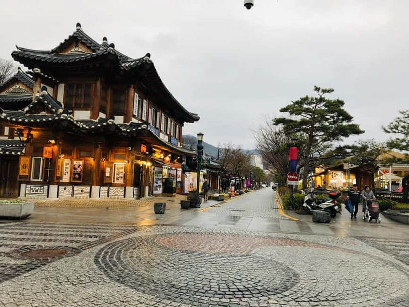 From Seoul: Korea Spring Cherry Blossom Day Tour - Jeonju Hanok Village: 800+ traditional houses plus hanbok energy