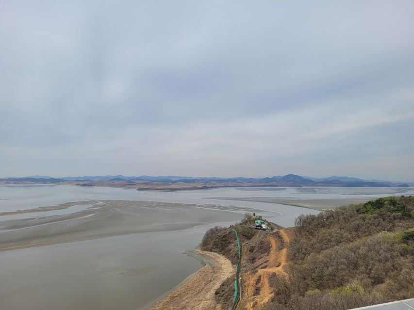 From Seoul: Private DMZ and Odusan Observatory Full-Day Tour - Imjingak Peace Park: war relics that turn facts into feelings