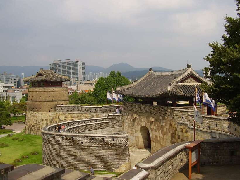 From Seoul: Suwon Hwaseong Fortress Tour - Suwon Fortress from Seoul: what makes this day trip worth it