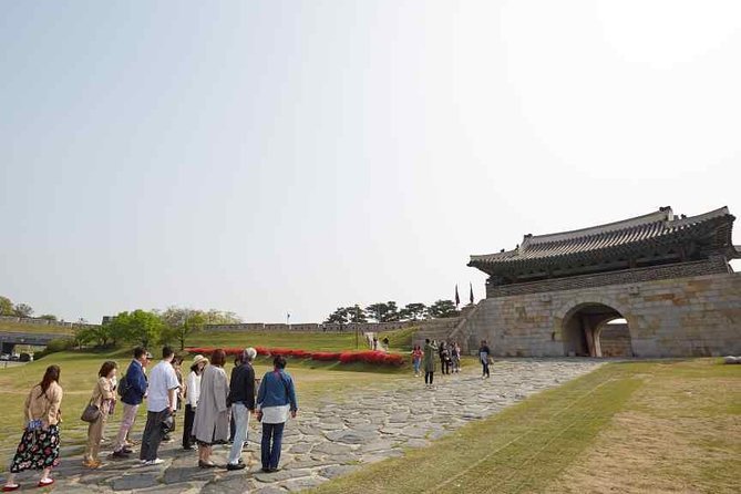 Full-day UNESCO Heritage Tour with Suwon Hwaseong from Seoul - The Ginseng Museum Stop: A Short Break With Culture Added