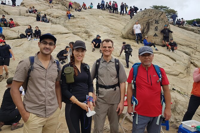 Gwanaksan Hike & Old Buddhist Temple Visit (Lunch inclusive) - Yeonjudae lookout and the old Buddhist temples (including a cliff temple)