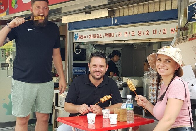 Gwangjang market Netflix Food Walking Tour with Insadong - Who this tour fits best