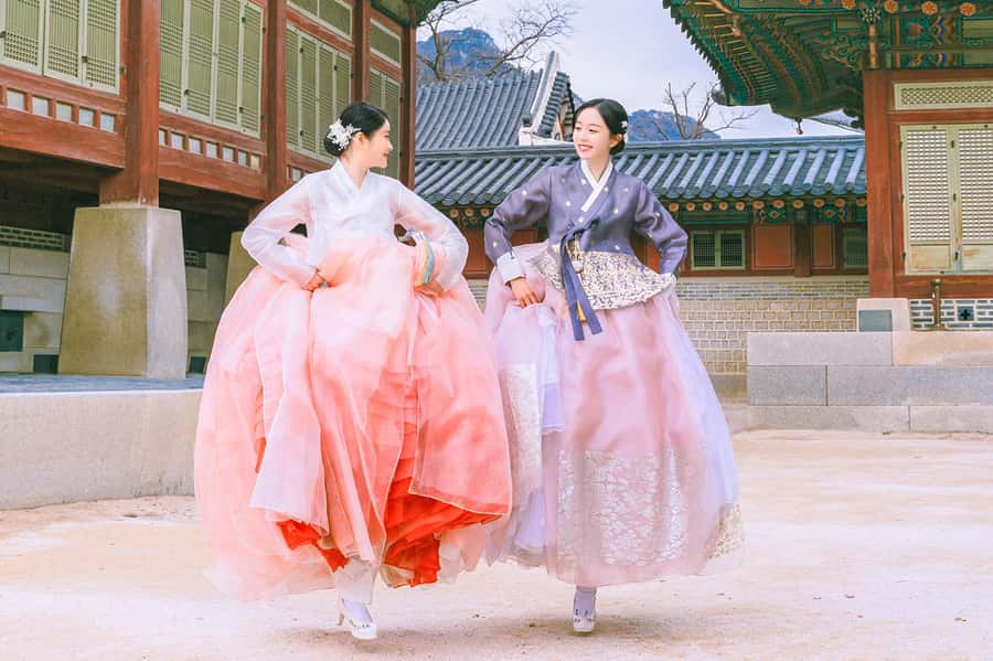 Gyeongbokgung Hanbok Experience at hanboknam - Hairstyling Timing and How to Use Accessories Without Overspending