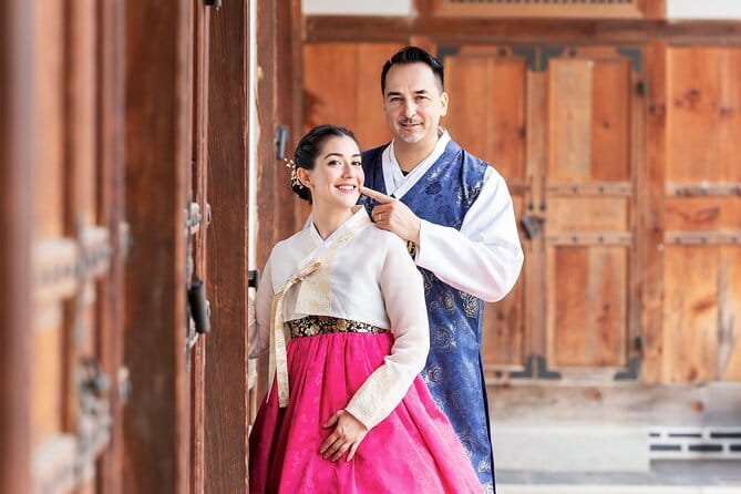 Gyeongbokgung Hanbok Photoshoot - Who this suits best (and where it may not)