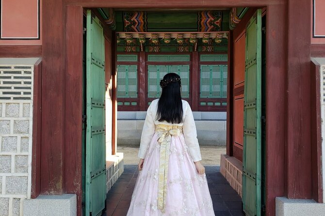 Gyeongbokgung Palace Hanbok Rental Experience in Seoul - Your two stops: Hanboknam then the palace grounds