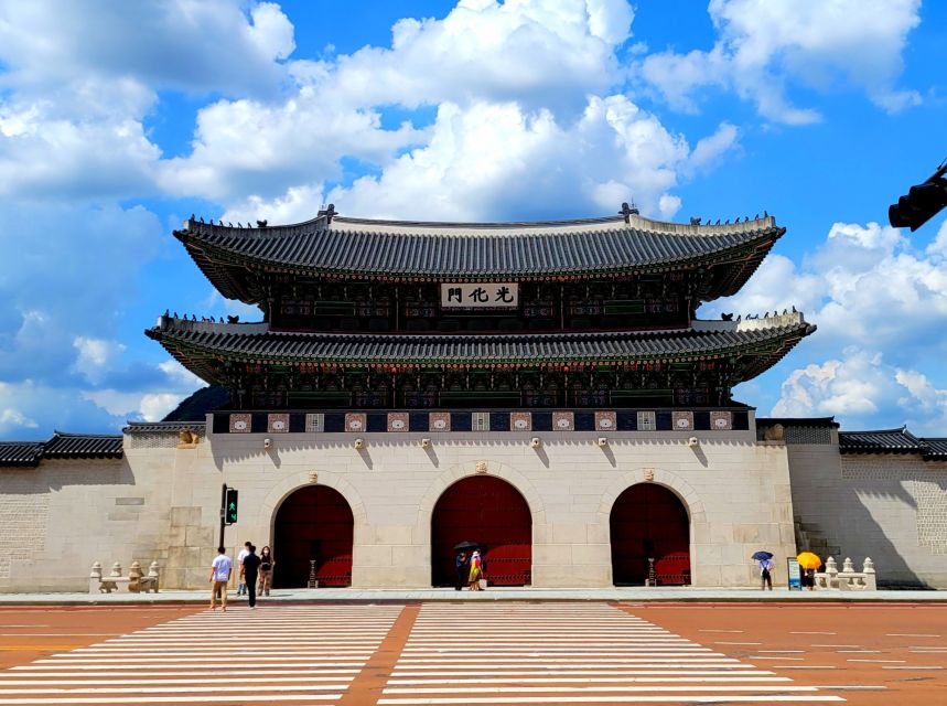 Gyeongbokgung Palace, Jogyesa Temple and Bukchon village - Price and Value: Is $82 Worth It?