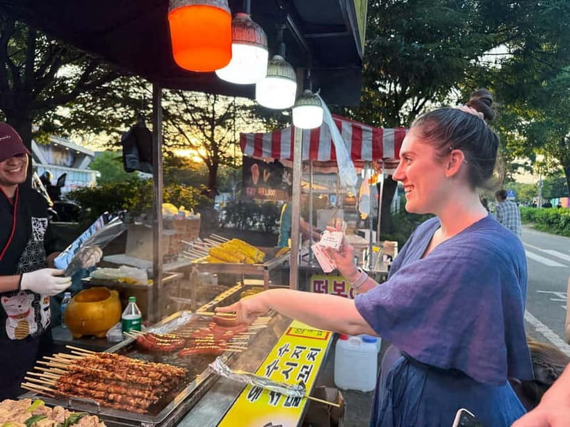 Han's River Picnic in Center of Seoul - Key things you’ll feel right away