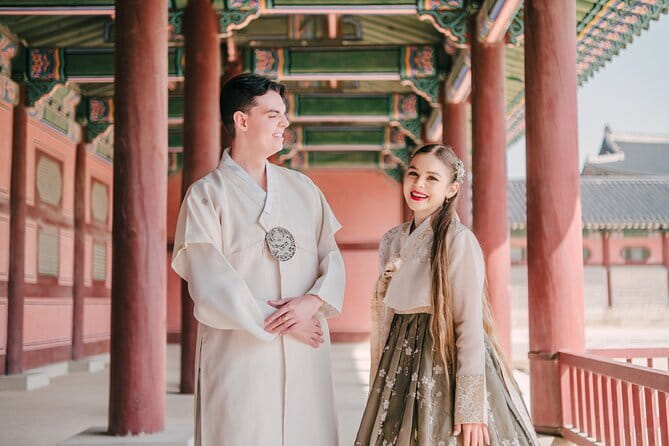 Hanbok Photoshoot and History Tour at Gyeongbokgung Palace - Quick Hits Before You Go
