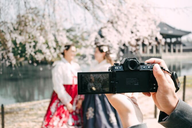 Hanbok Photoshoot and History Tour at Gyeongbokgung Palace - A K-Drama Moment, With Actual History Stops