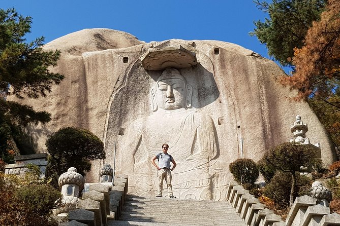 Hike at Mt. Bukhansan National Park with professional Guide(including Lunch) - Seasonal Game Plan: Spring Flowers, Summer Humidity, Fall Color, Winter Chill