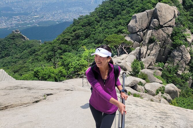 Hiking Adventure Bukhansan Highest Peak & Old Buddhist temples visit (Lunch inc) - Lunch Timing: Seaweed Roll Before the Climb
