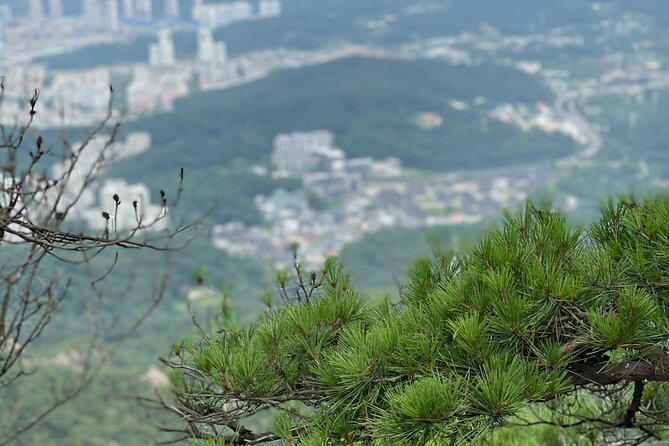 Hiking in Seoul : Bukhansan National Park - Seoul culture stops: Gyeongbok Palace, Jogyesa, and handmade art