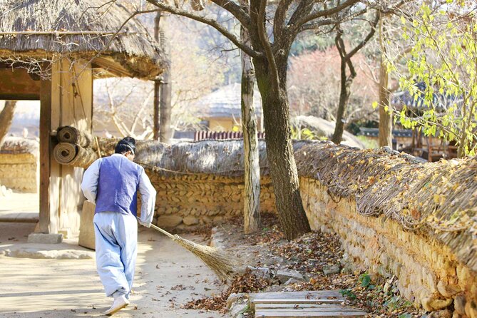 Hwadam Botanic Garden and Namhansanseong and Folk Village Trip - Namhansanseong Fortress Temporary Palace: UNESCO architecture you can feel