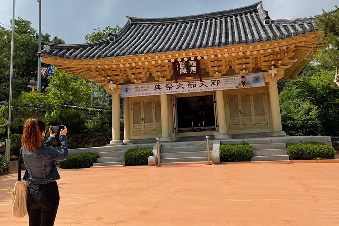 Inwangsan hike & historical sites - Inwangsan Mountain: an easy hike that still feels like a win