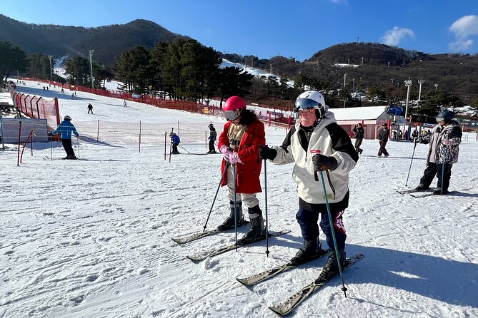 Jisan Ski Resort from Seoul by Shuttle(Opt Winter Skiing Package) - Snow board costs: one small extra fee to plan for