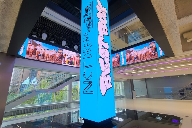K-POP Experience in Seoul: Real K-POP Agency & Fan Culture - Guides and group flow: how the day stays fun for fans and first-timers