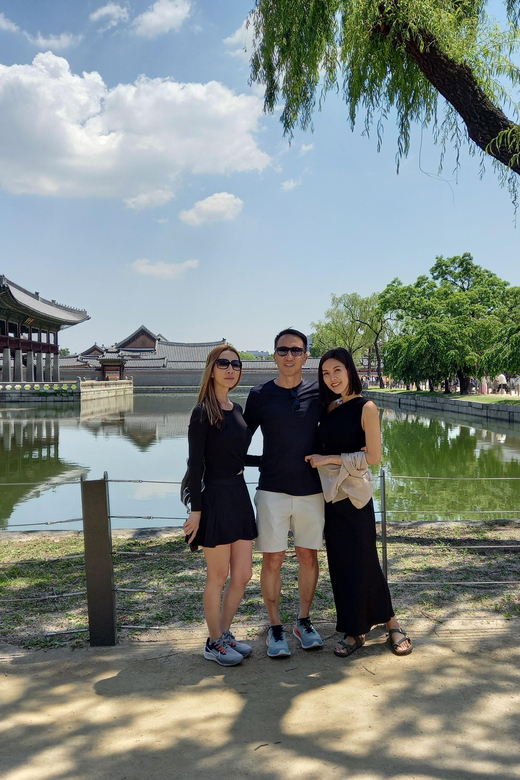 Layover tour to Gyeongbokgung-Folk Museum-Bukchon-Insadong - A layover plan that actually works: ICN pickup to Seoul Station