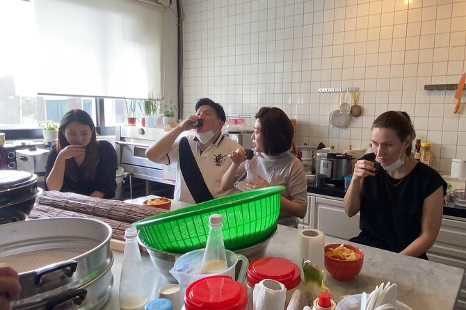 Learn and Make Your Very Own Craft Makgeolli - The Instructor Factor: Joe’s Teaching Style