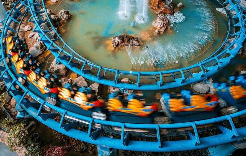 Lotte World Seoul Entry Ticket - Mall, LX Sky Train loop, and Lotte World Tower views
