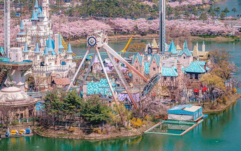 Lotte World Seoul Entry Ticket - Getting your physical ticket at Wild Tour Gate (B1F side)