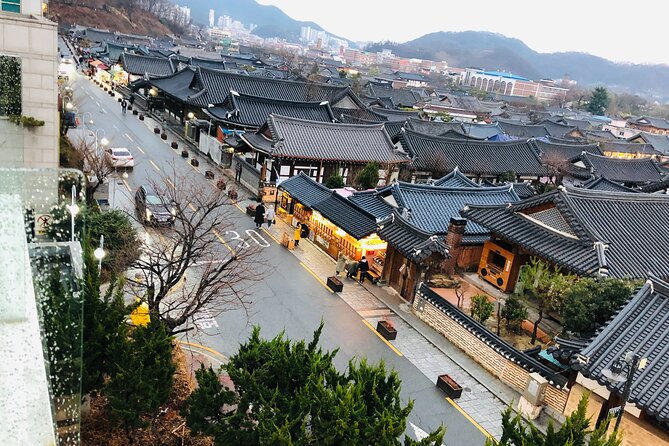 Maisan Cherry Blossom and Jeonju Hanok Village - Maisan Mountain and cherry blossoms: the twin-peaks morning
