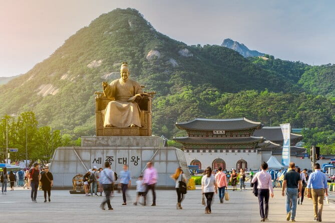 Max Out Seoul: Must Visit City Highlights Panoramic Day Tour - Getting Your Bearings in Seoul: A Panoramic Day That Hugs the Must-Sees