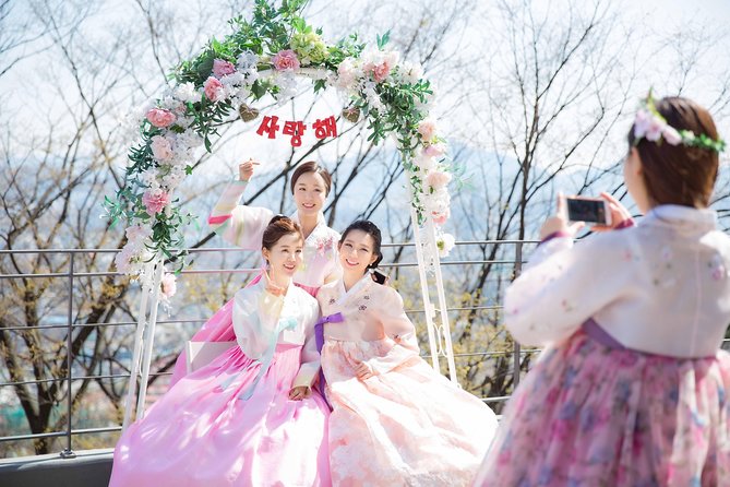 N Seoul Tower Hanbok Rental - Air-Conditioned Comfort: Dressing Rooms That Save Your Trip