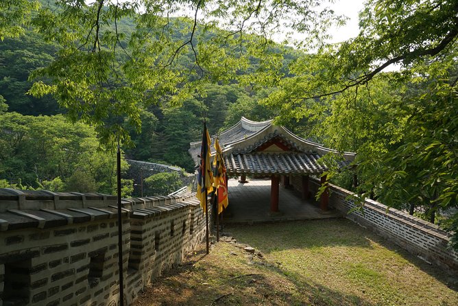 Namhansanseong UNESCO Historical Sites and Korean Folk Village-Private Tour - Korean Folk Village: Joseon-Era Homes, Seasonal Scenes, and Performances