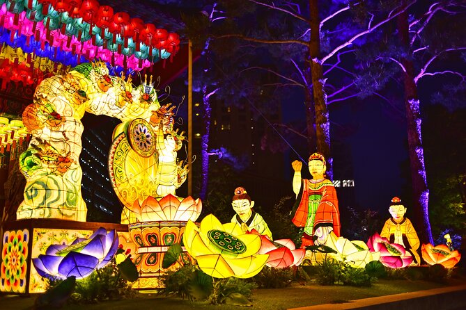 Night Flexible Private Guided Tour in Seoul(Optional Layover) - Deoksugung Palace after dark: calmer crowds and an easy start