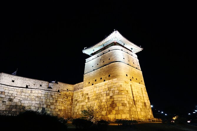 Night View Tour to Suwon Hwaseong Fortress from Seoul - Guides and the best part of the night: clear storytelling