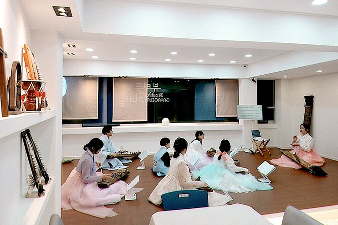 Play Gayageum in Hanbok Cultural Experience in Bukchon - Photo keepsake: why the printed version is a smart touch