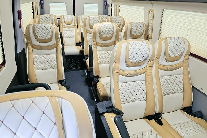 Private Airport Transfer From Incheon Airport To Seoul(up to 12) - Flight tracking means your landing stays in control