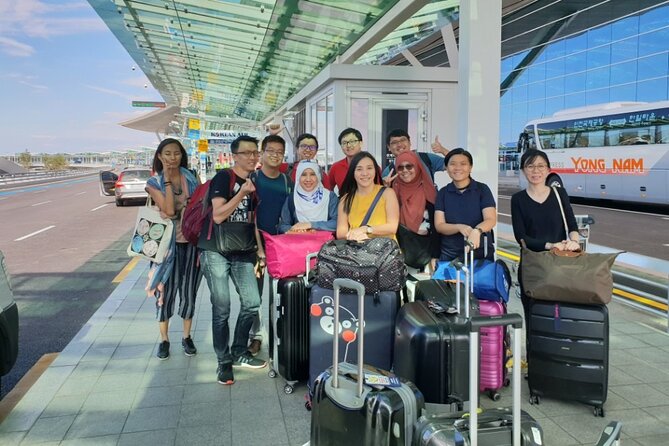 Private Airport Transfer: Incheon Airport to Seoul City 1-12 pax - First moments at ICN: skipping taxi roulette