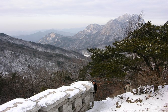 Private Bukhansan Hiking Tour (More Members Less Cost per Person) - The Guide Factor: What You Should Expect from Day One