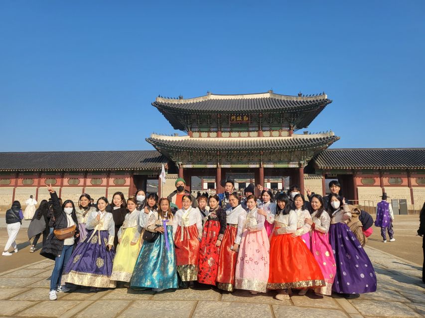 Private Customized Seoul Tour with Your Korean Buddy - Samcheongdong and Insadong: Streets for Photos, Snacks, and Practical Shopping