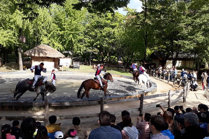 Private day trip to Korean Folk Village & Dae Jang Geum Park - Stop 2: Korean Folk Village Joseon houses, shops, and live performances