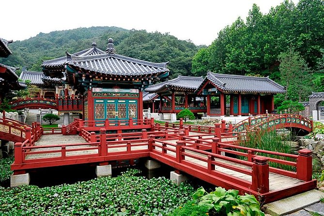 Private day trip to Korean Folk Village & Dae Jang Geum Park - Guide quality is the real upgrade here