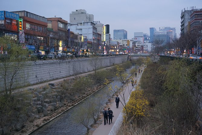 Private English Speaking Driver in Seoul: Airport Service Available - A sample “8-hour feel” for building your day